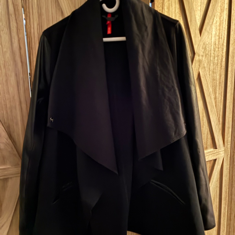 ❤️SPANX Jacket❤️ - Picture 2 of 7